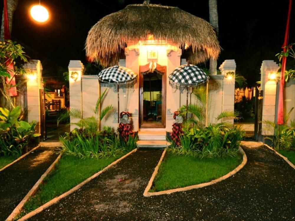 มัชรูมการ์เดนวิลลา Hotel นูซาเลมโบงัน ภายนอก รูปภาพ